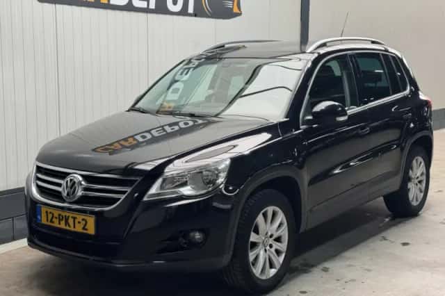 Volkswagen Tiguan (2011) thumbnail 1