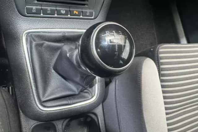 Volkswagen Tiguan (2011) thumbnail 12
