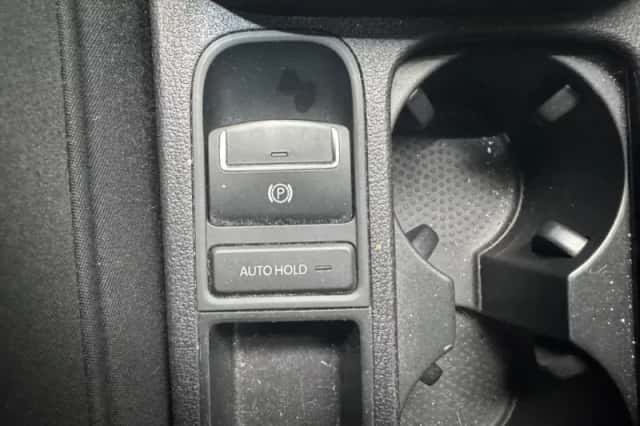 Volkswagen Tiguan (2011) thumbnail 14