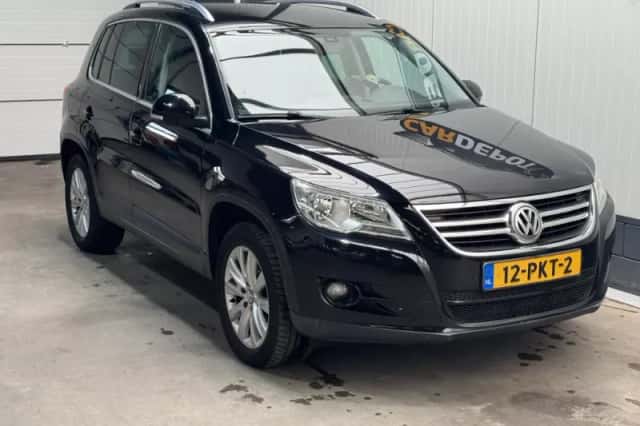 Volkswagen Tiguan (2011) thumbnail 3