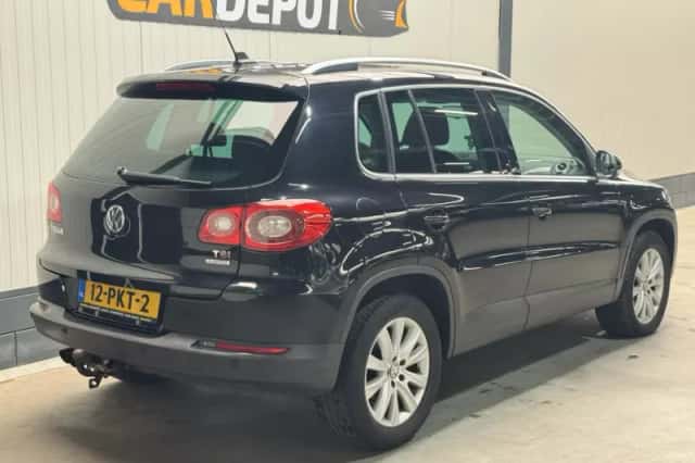 Volkswagen Tiguan (2011) thumbnail 30