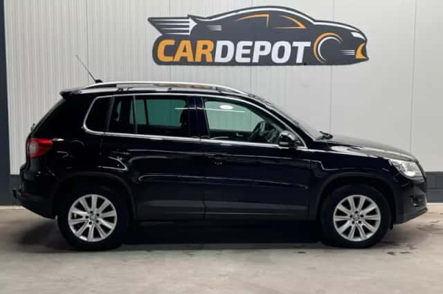 Volkswagen Tiguan (2011) thumbnail 4