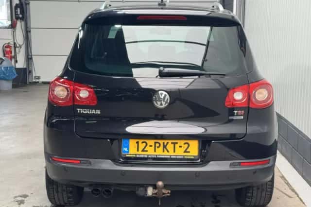 Volkswagen Tiguan (2011) thumbnail 5