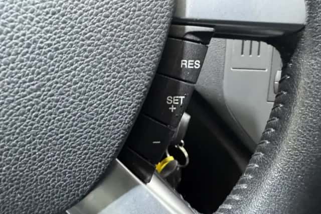 Ford C-Max (2007) thumbnail 15