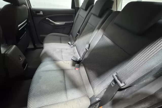 Ford C-Max (2007) thumbnail 19