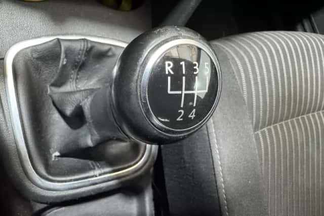 Volkswagen Polo (2009) thumbnail 17