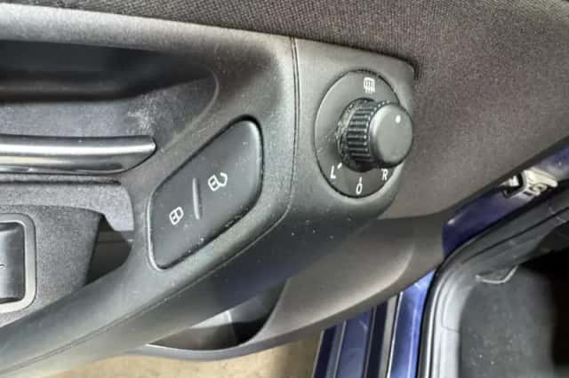 Volkswagen Polo (2009) thumbnail 21