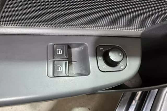 Volkswagen Golf (2007) thumbnail 22