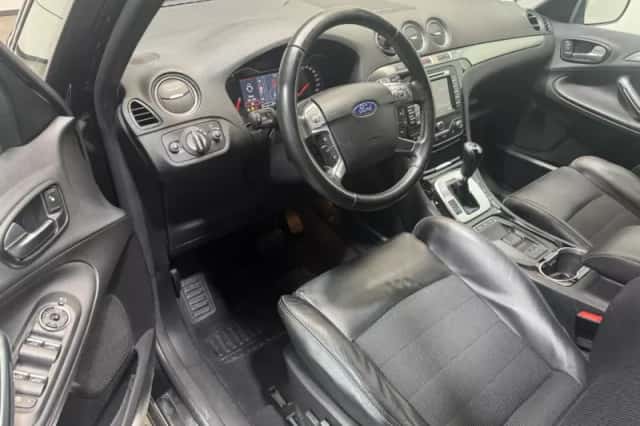 Ford S-Max (2012) thumbnail 11