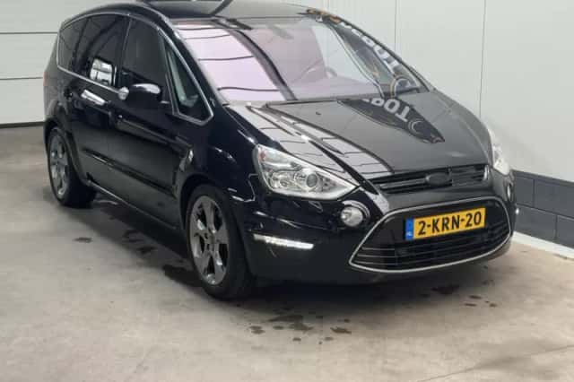 Ford S-Max (2012) thumbnail 3