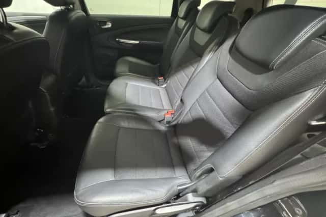 Ford S-Max (2012) thumbnail 24