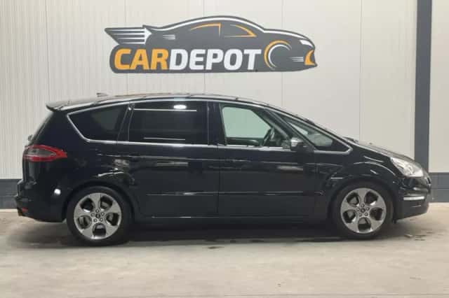 Ford S-Max (2012) thumbnail 4