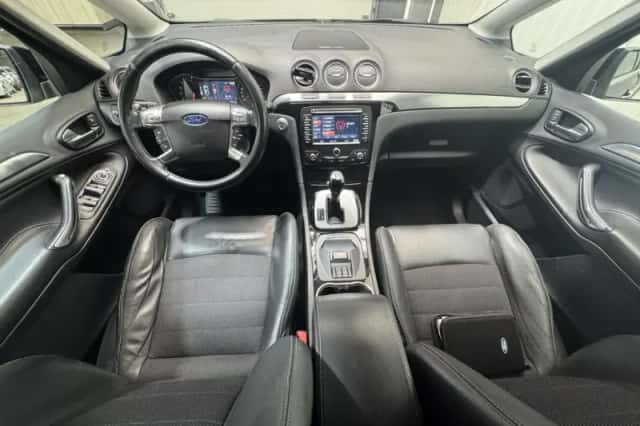Ford S-Max (2012) thumbnail 10