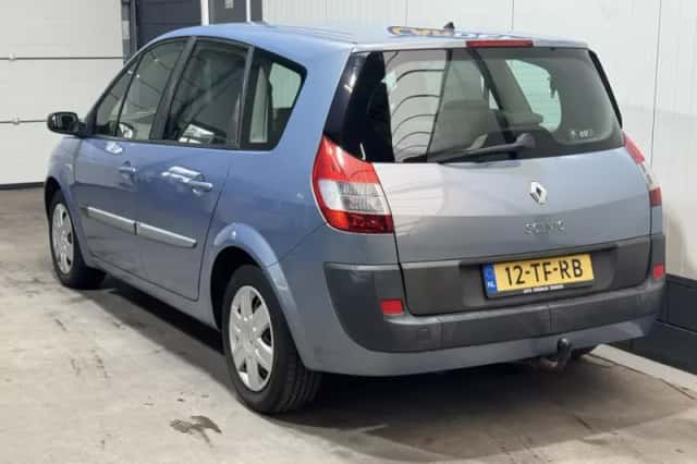 Renault Grand Scénic (2006) thumbnail 2