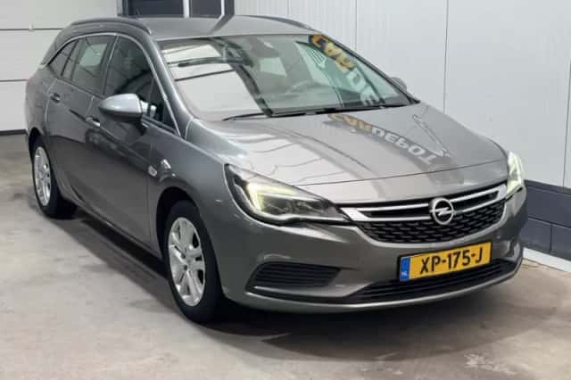 Opel Astra Sports Tourer (2019) thumbnail 3