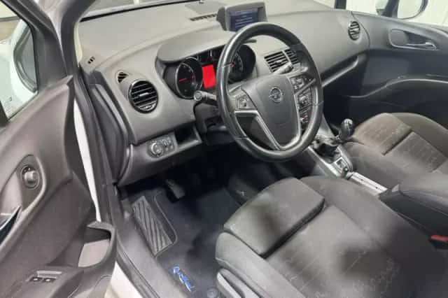 Opel Meriva (2011) thumbnail 10