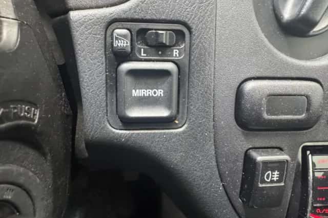 Honda Logo 1.3i CVT Technisch Super Automaat (2001) thumbnail 18