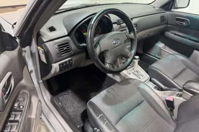 Subaru Forester (2004) thumbnail 11