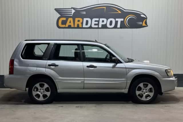 Subaru Forester (2004) thumbnail 4