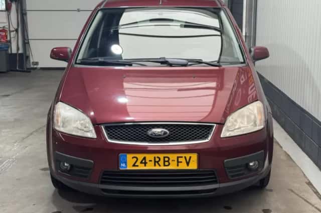 Ford Focus (2005) thumbnail 2