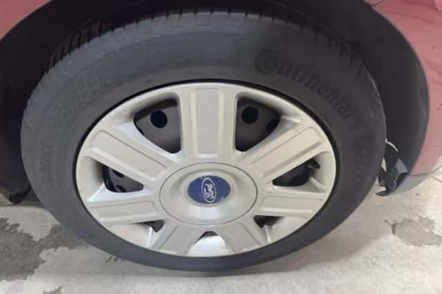 Ford Focus (2005) thumbnail 22