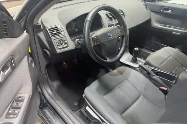 Volvo S40 (2006) thumbnail 11