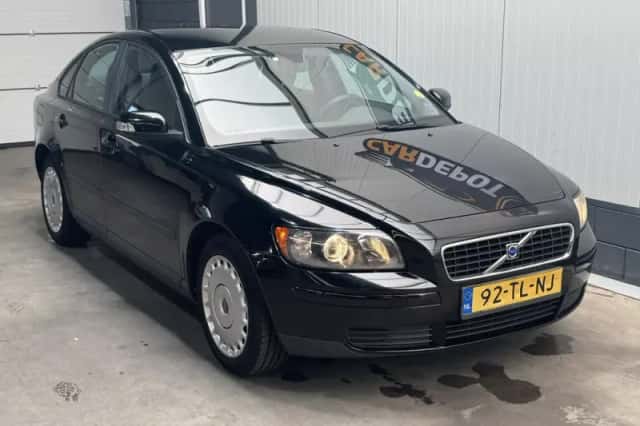 Volvo S40 (2006) thumbnail 3