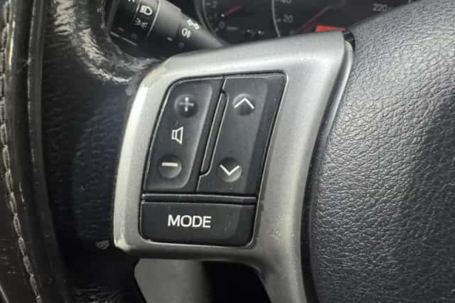 Toyota Verso-S (2012) thumbnail 18