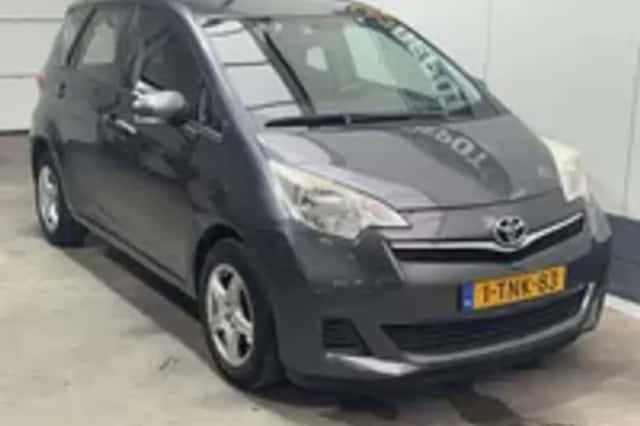 Toyota Verso-S (2012) thumbnail 27