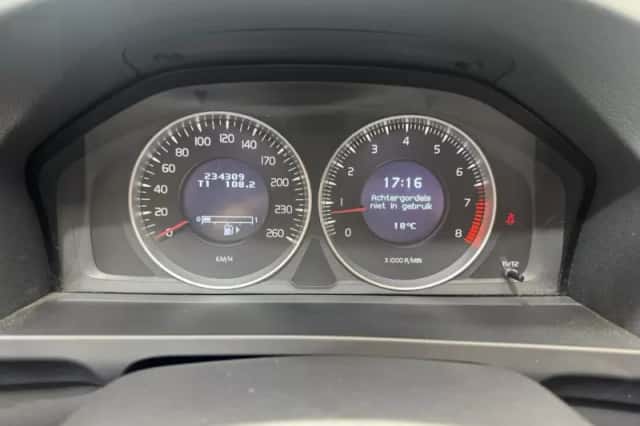 Volvo V60 (2011) thumbnail 13