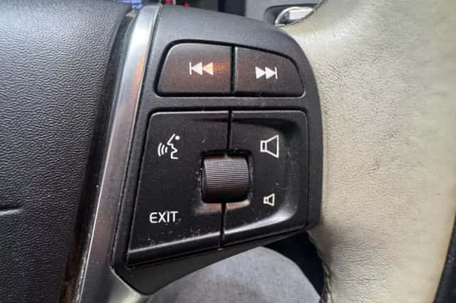 Volvo V60 (2011) thumbnail 18