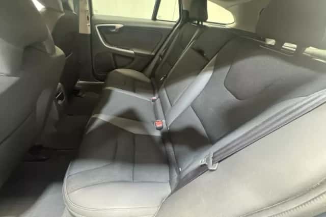 Volvo V60 (2011) thumbnail 22