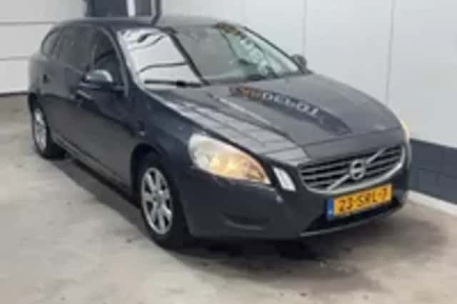 Volvo V60 (2011) thumbnail 26