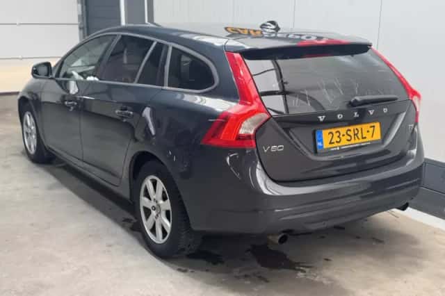 Volvo V60 (2011) thumbnail 7