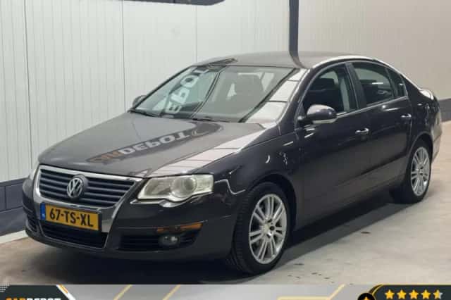 Volkswagen Passat (2007) thumbnail 1