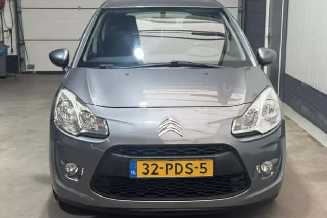 Citroën C3 (2011) thumbnail 2