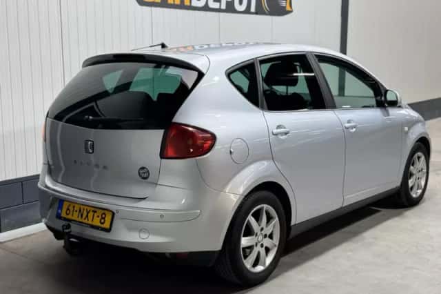 SEAT Altea (2011) thumbnail 5