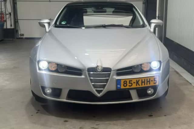 Alfa Romeo Brera (2009) thumbnail 2