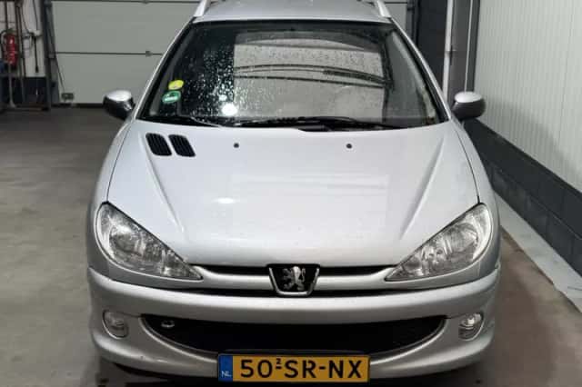 Peugeot 206 (2006) thumbnail 2