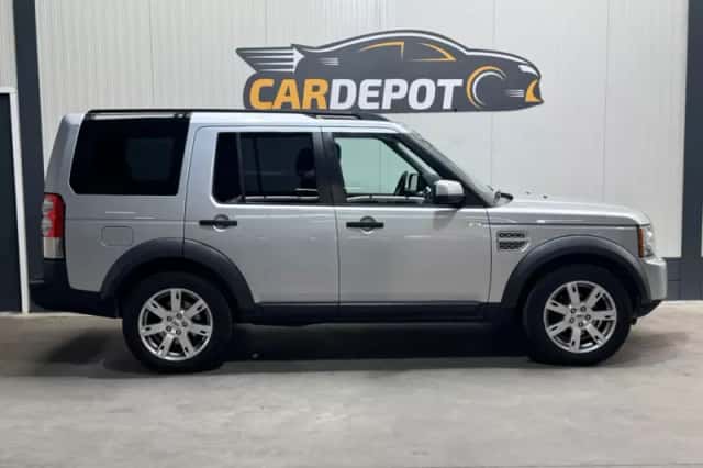 Land Rover Discovery (2010) thumbnail 4