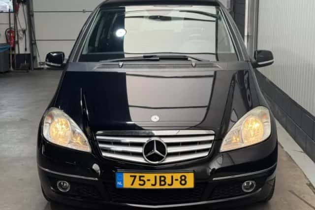 Mercedes-Benz A-Klasse (2009) thumbnail 2