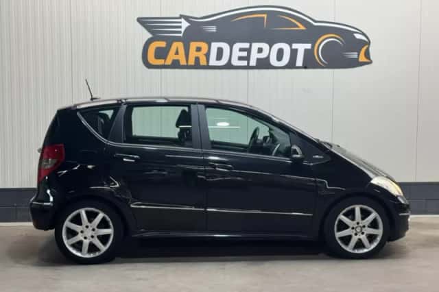 Mercedes-Benz A-Klasse (2009) thumbnail 4