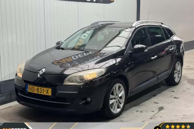 Renault Mégane (2010) thumbnail 1
