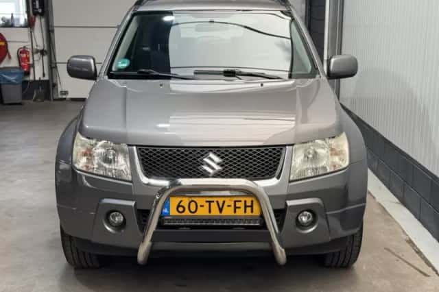 Suzuki Grand Vitara (2007) thumbnail 2