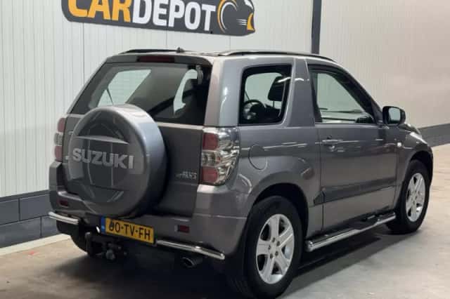 Suzuki Grand Vitara (2007) thumbnail 5
