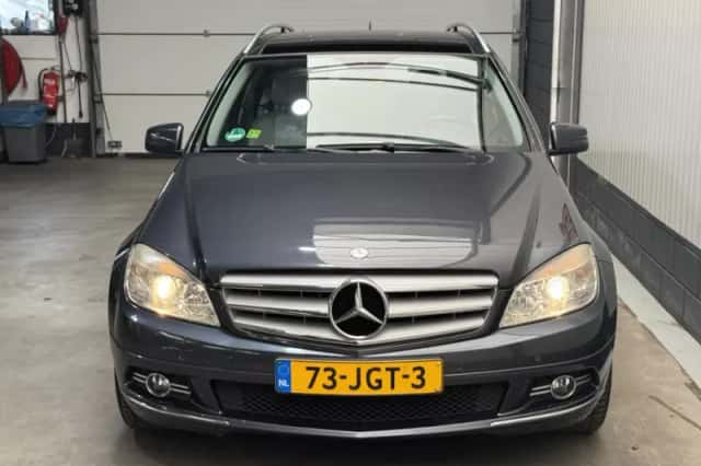 Mercedes-Benz C-Klasse (2009) thumbnail 2