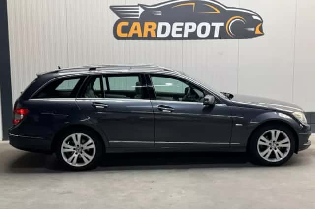 Mercedes-Benz C-Klasse (2009) thumbnail 4