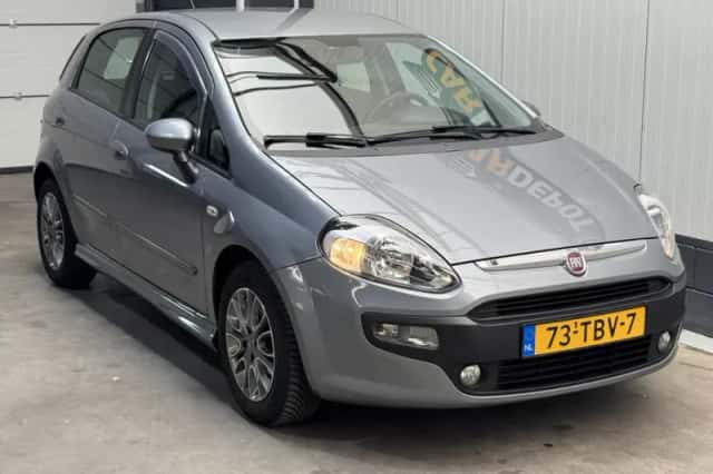 Fiat Punto (2012) thumbnail 3