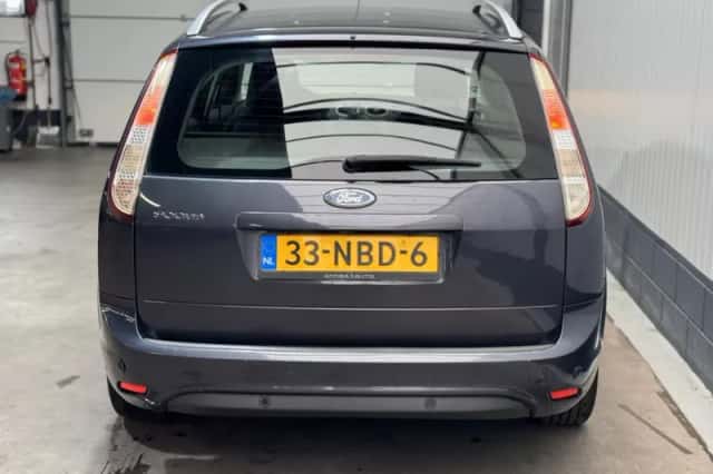 Ford Focus (2010) thumbnail 6