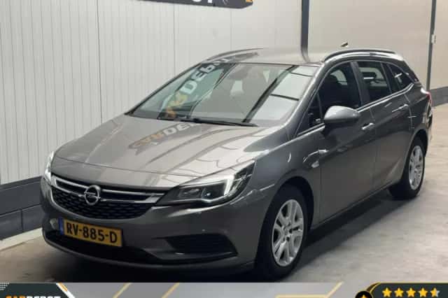 Opel Astra Sports Tourer (2018) thumbnail 1
